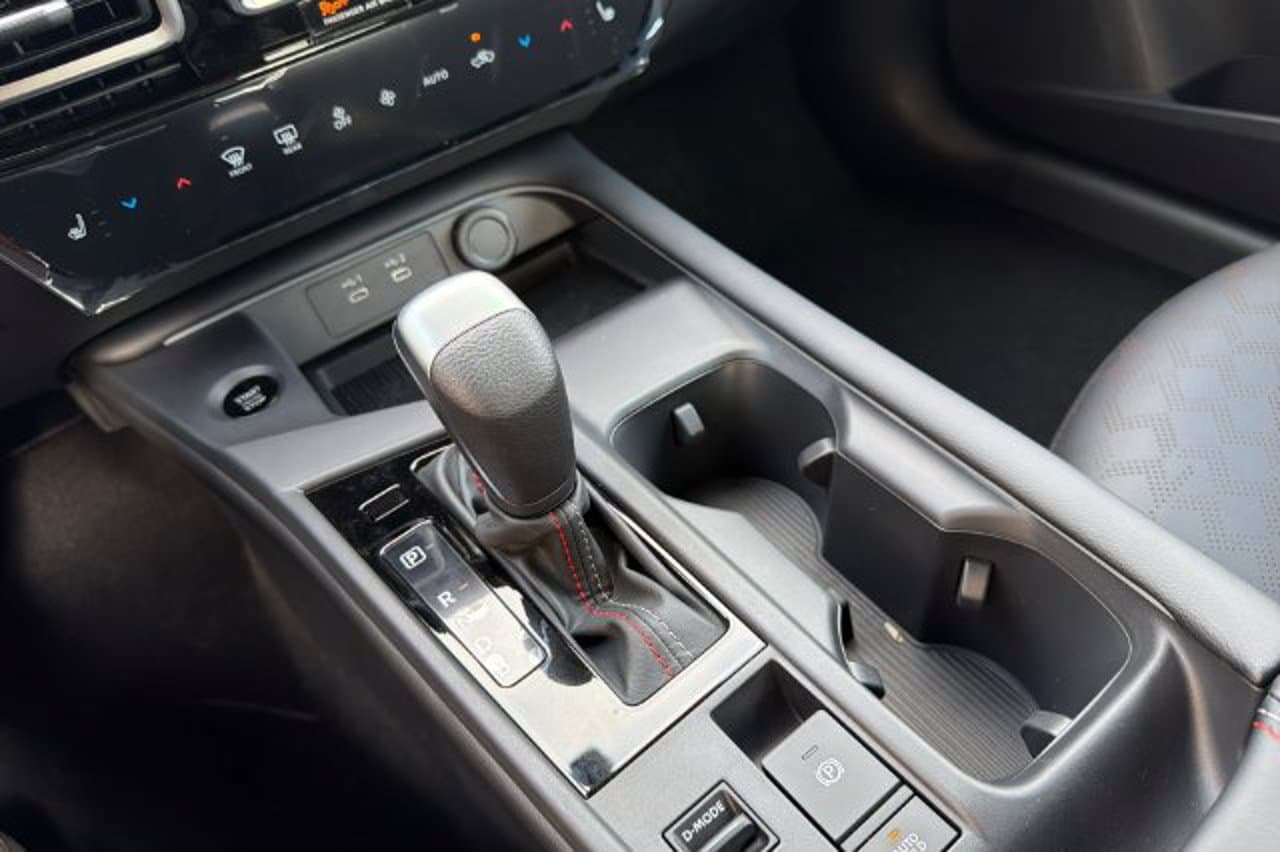2027 Nissan Sentra SR 17
