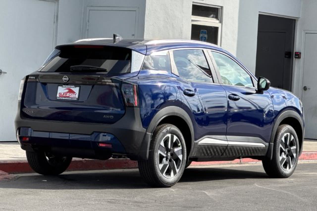 2027 Nissan Kicks SV 3