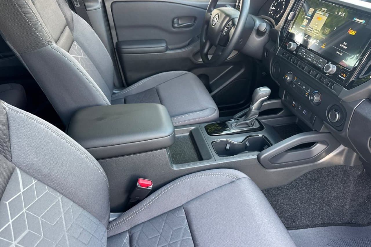 2026 Nissan Frontier SV 13