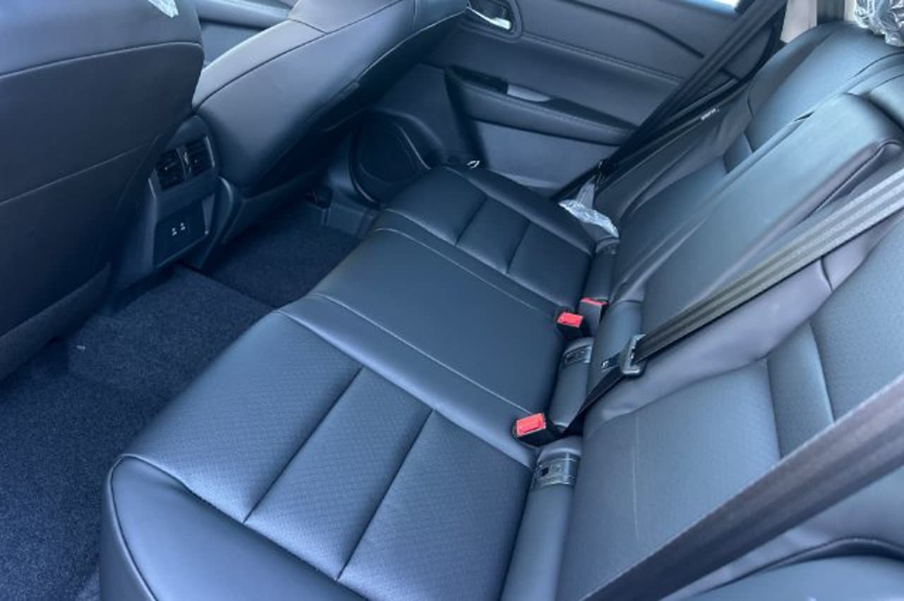2026 Nissan Rogue Dark Armor 9