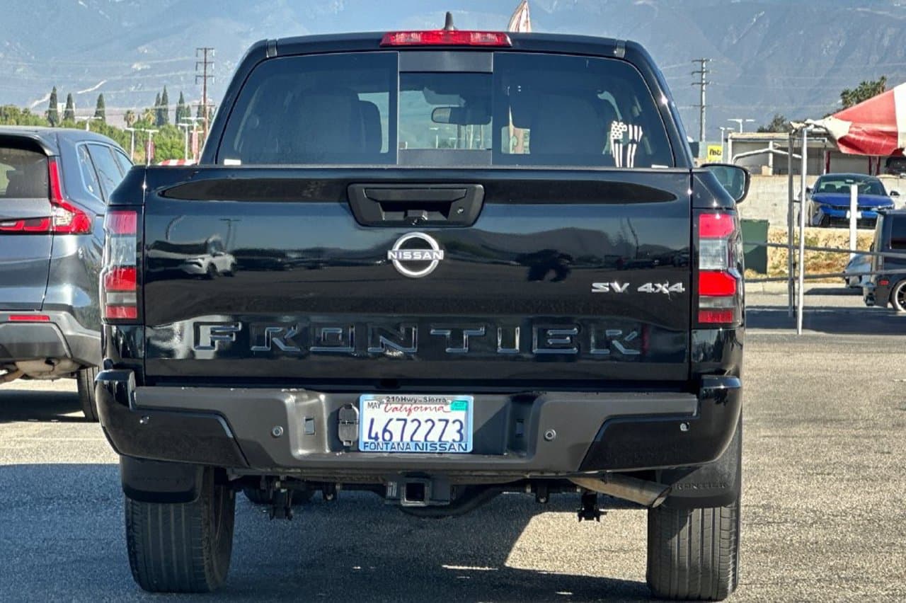 2023 Nissan Frontier SV 4