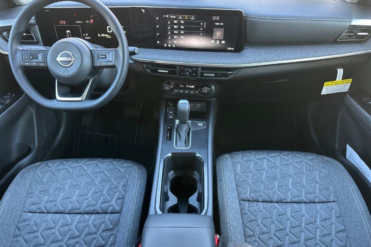 2027 Nissan Kicks SV 11