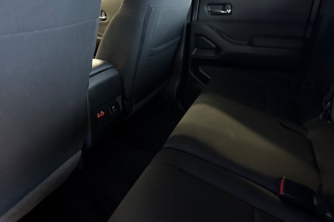 2024 Nissan Frontier PRO-X 10