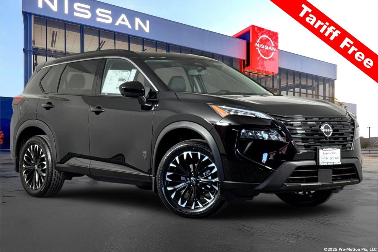 2026 Nissan Rogue Dark Armor 1
