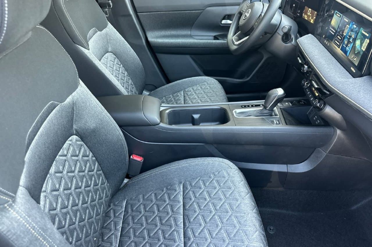 2026 Nissan Kicks SV 13