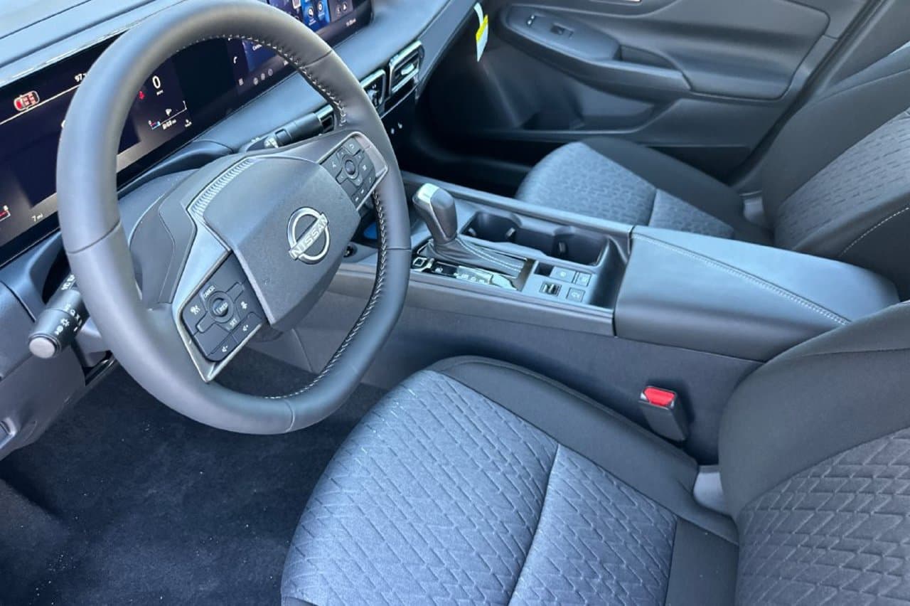 2027 Nissan Sentra SR 7