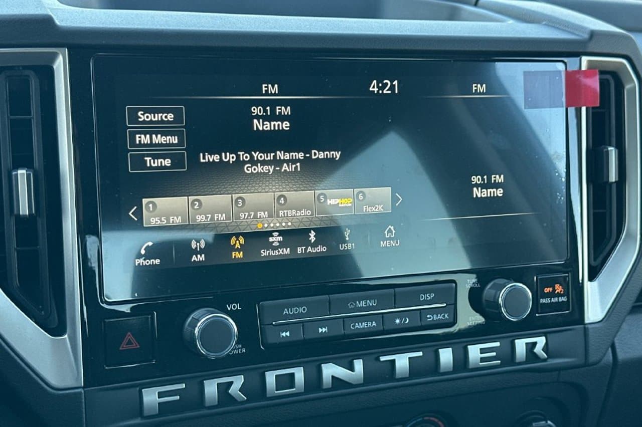 2027 Nissan Frontier SV 14