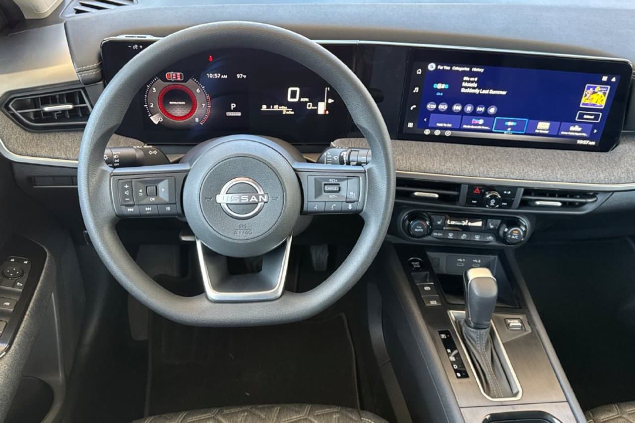 2027 Nissan Kicks SV 12