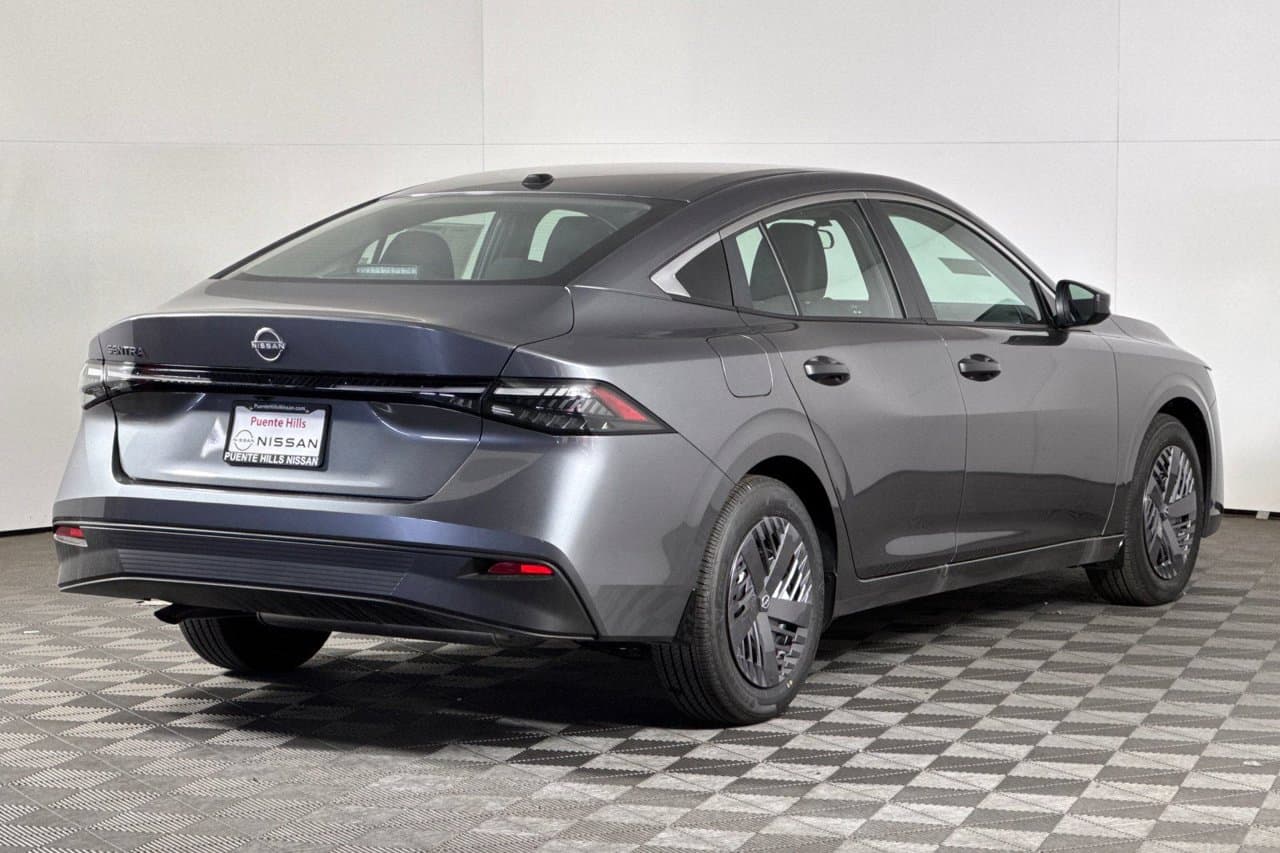 2027 Nissan Sentra S 3