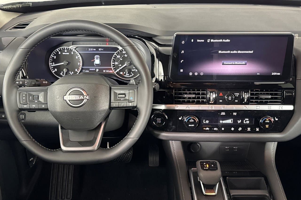 2026 Nissan Pathfinder SV 11