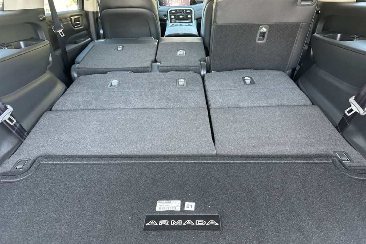 2026 Nissan Armada SV 14