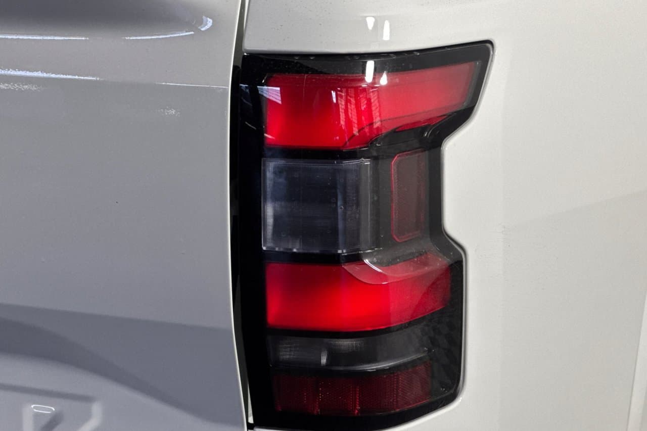 2026 Nissan Frontier S 28