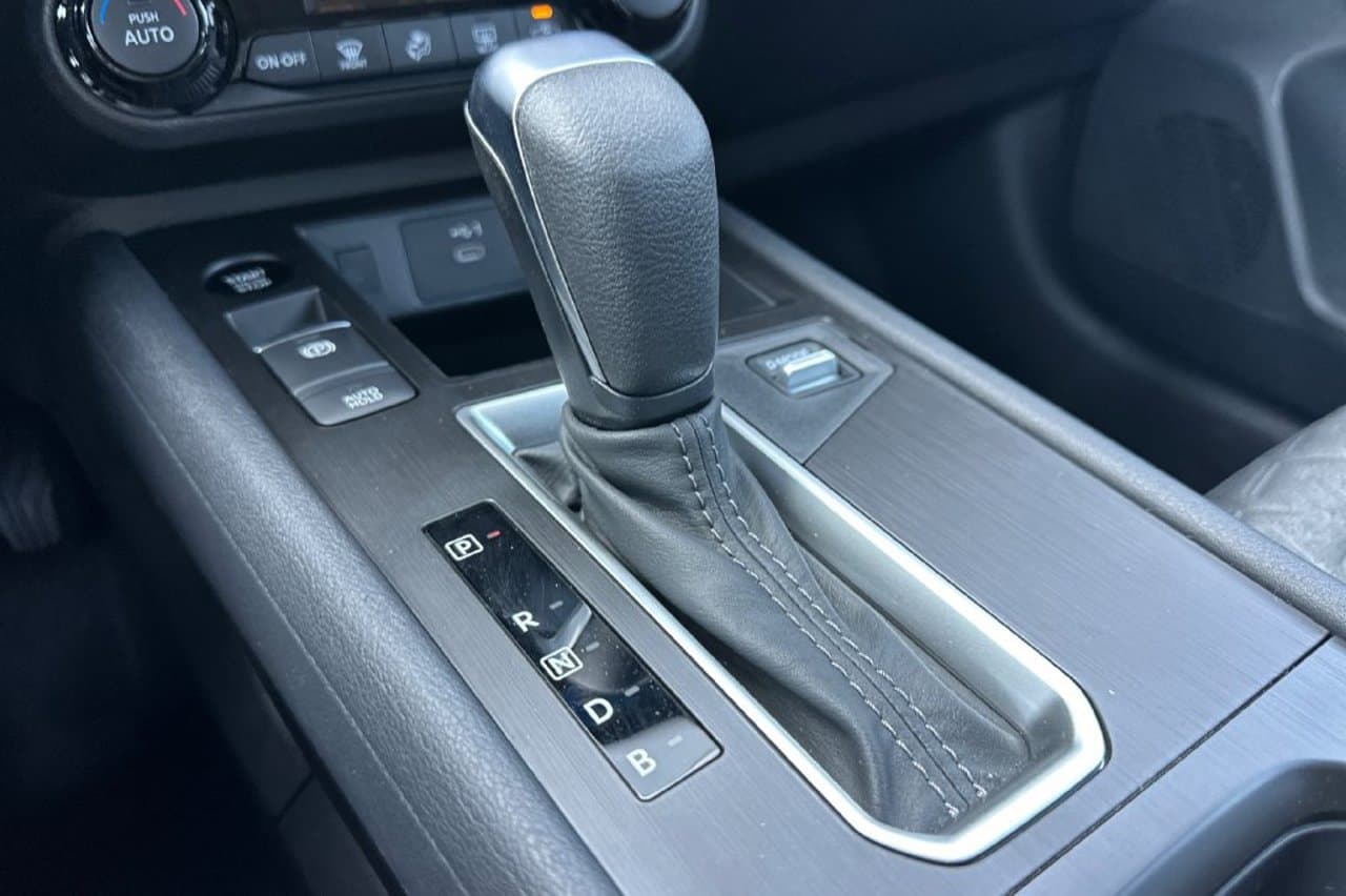 2026 Nissan Kicks SV 17