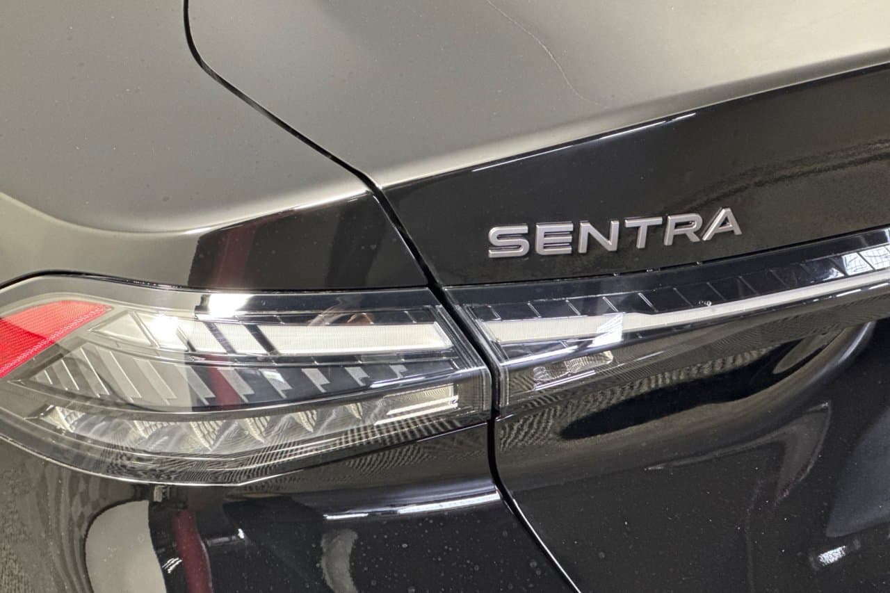 2027 Nissan Sentra S 22