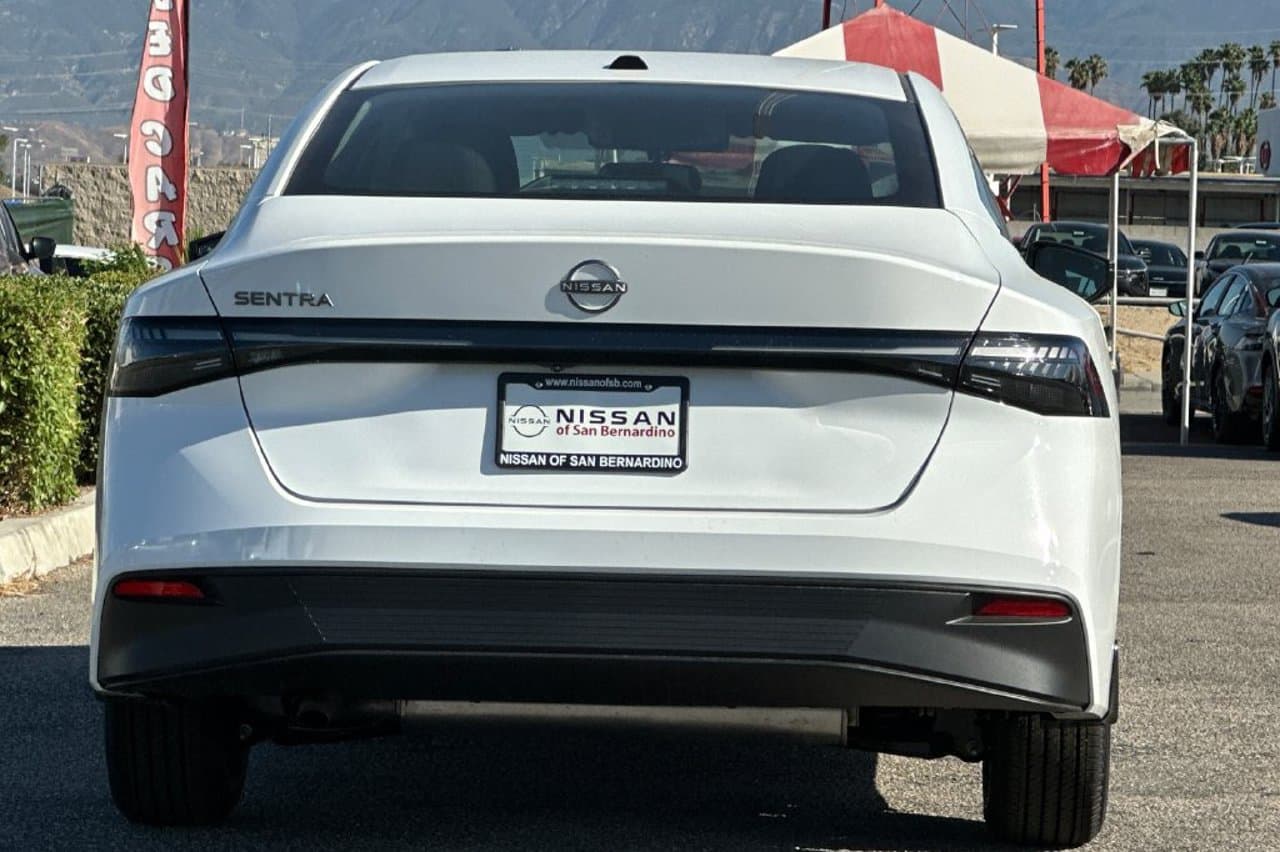 2027 Nissan Sentra S 4