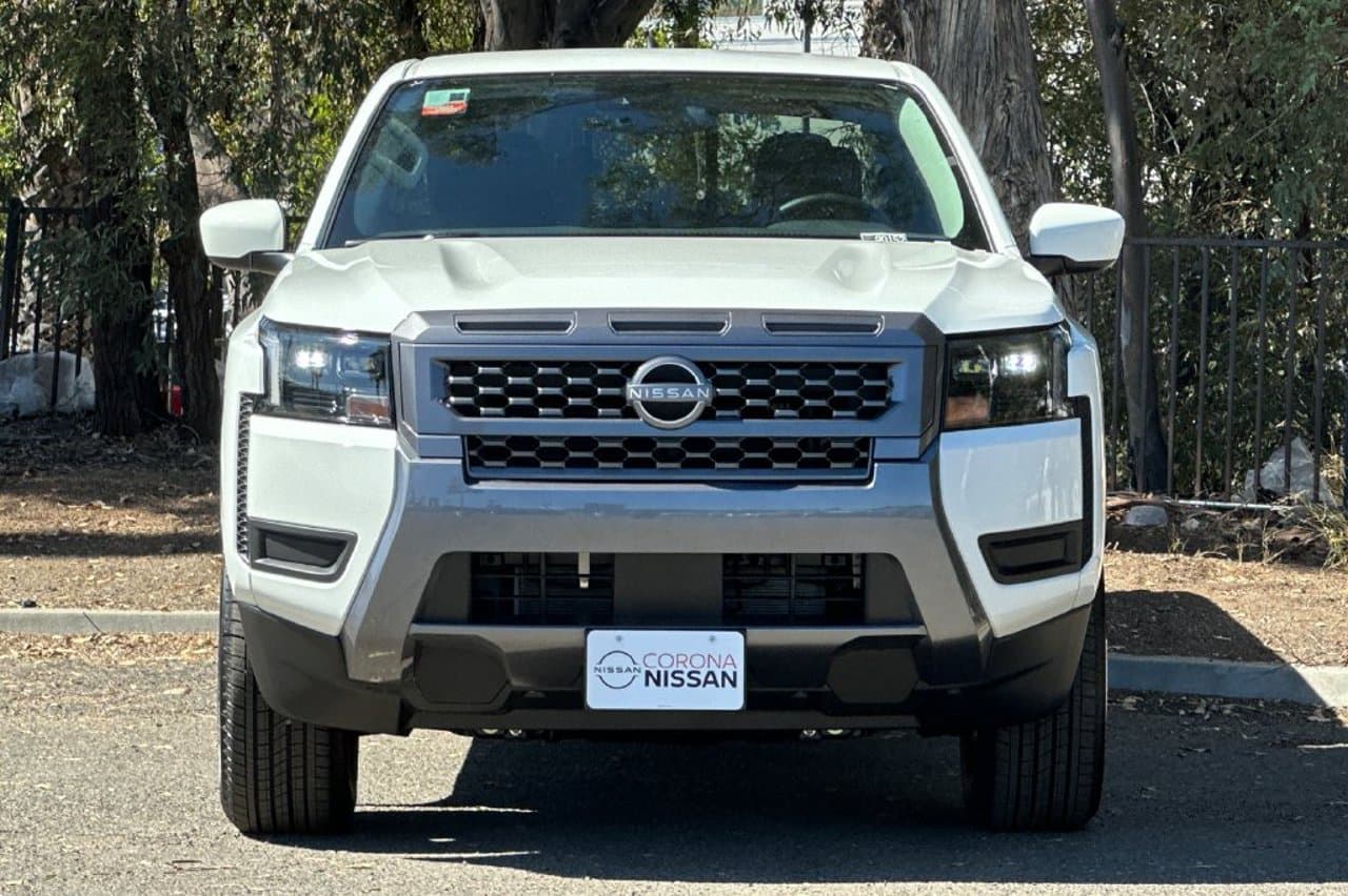 2027 Nissan Frontier SV 7