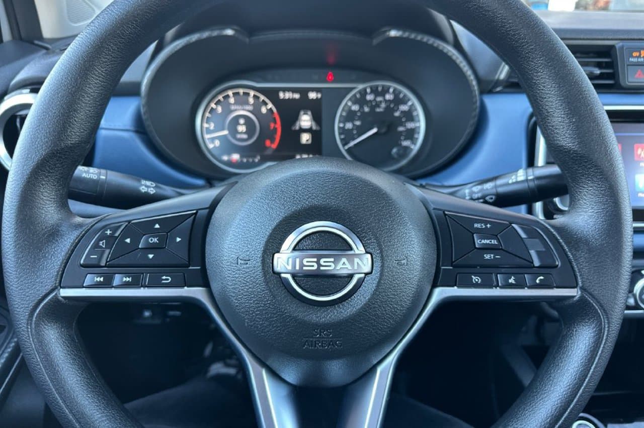 2025 Nissan Versa SV 19