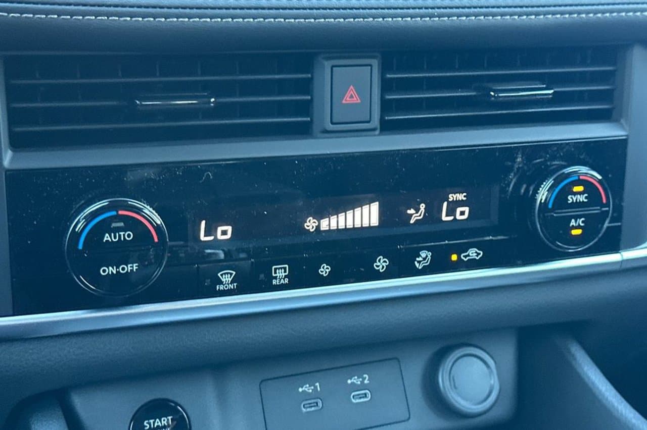 2026 Nissan Rogue SV 17