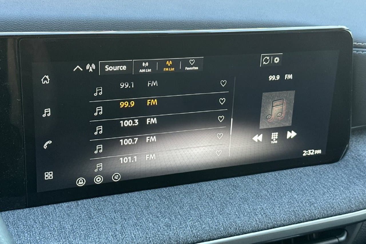 2027 Nissan Kicks SV 15