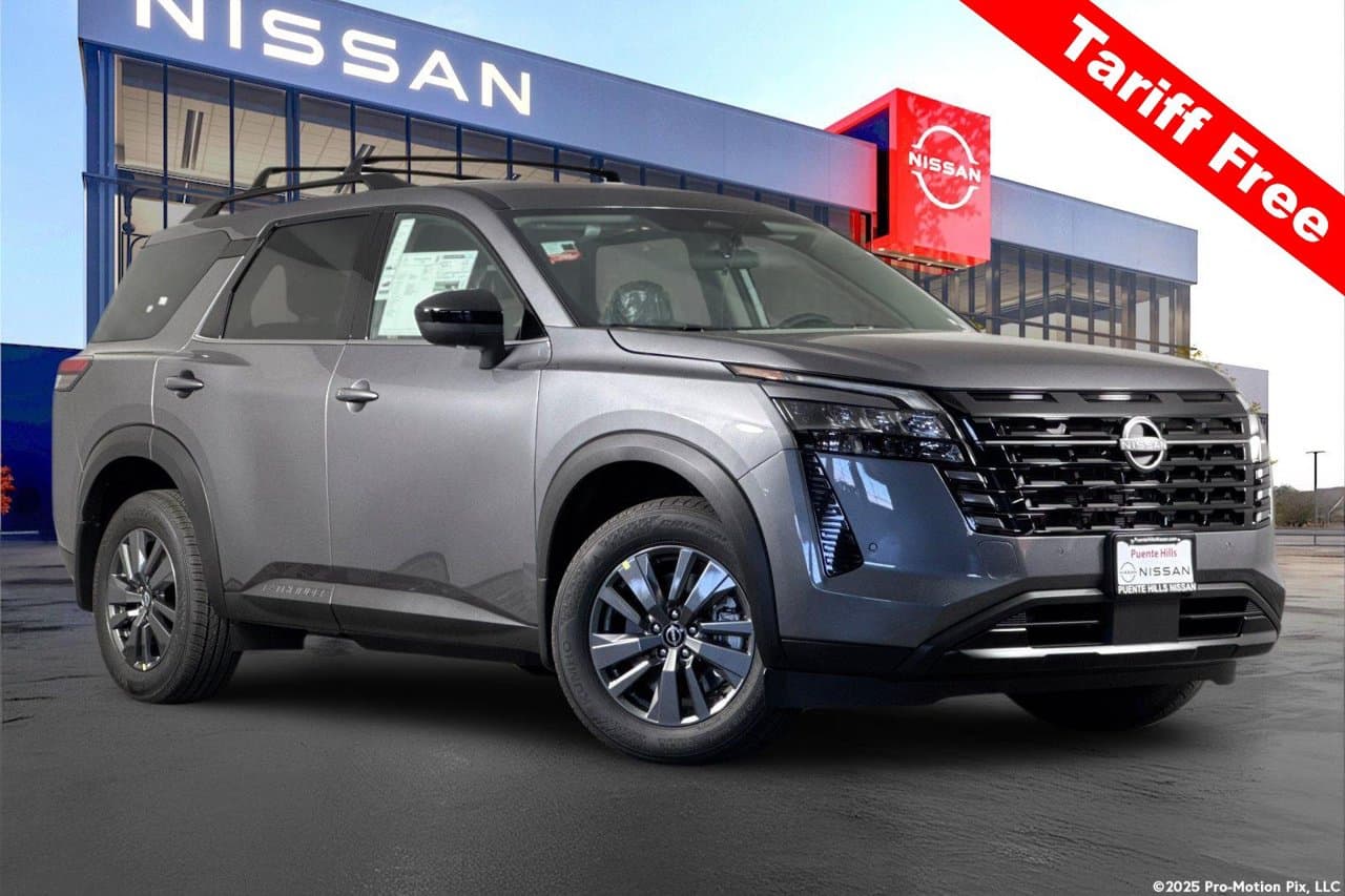 2026 Nissan Pathfinder SV 1