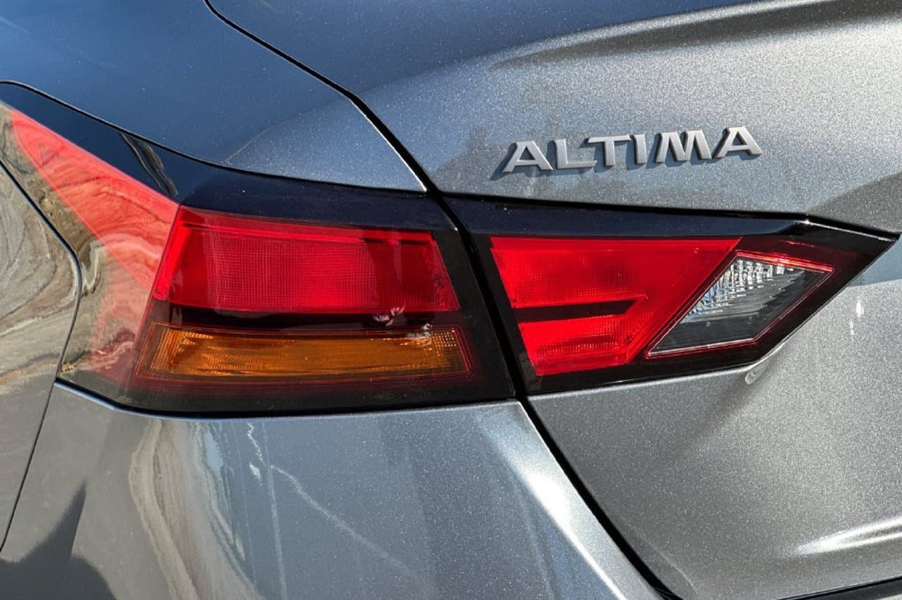 2025 Nissan Altima S 21