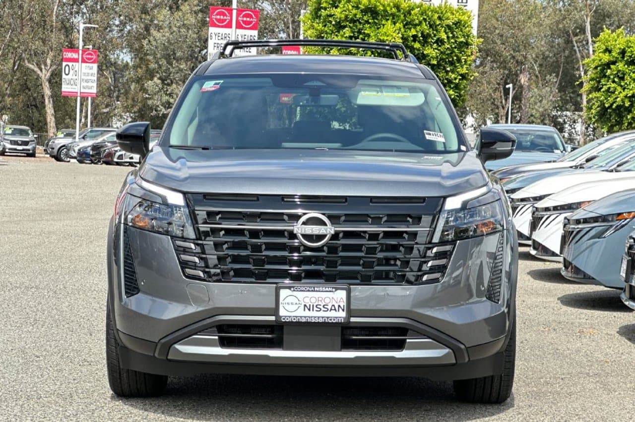2026 Nissan Pathfinder SL 7