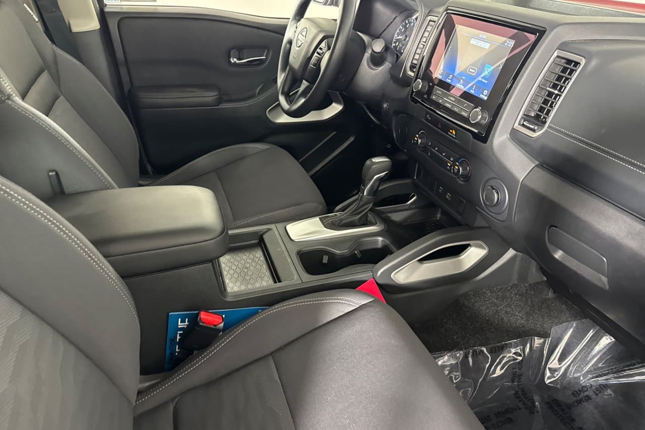 2024 Nissan Frontier SV 12