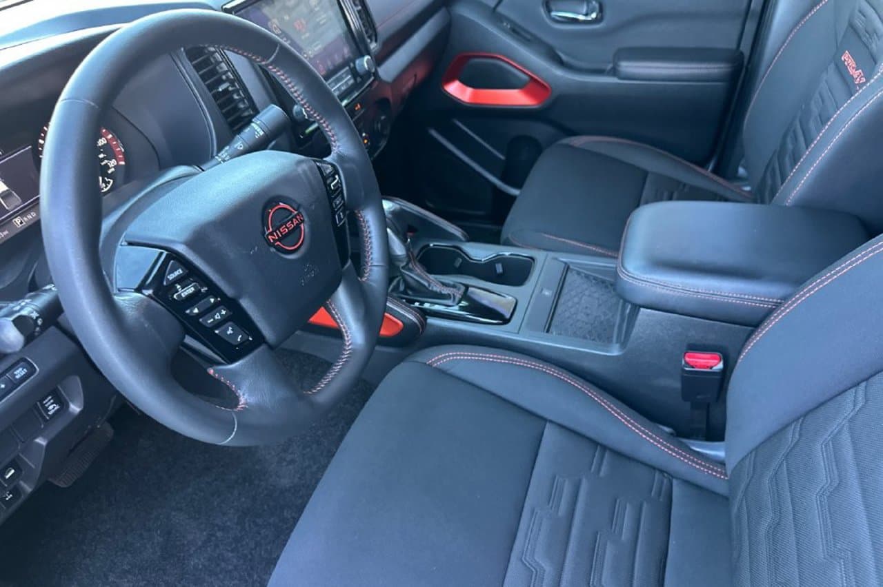 2023 Nissan Frontier PRO-4X 7
