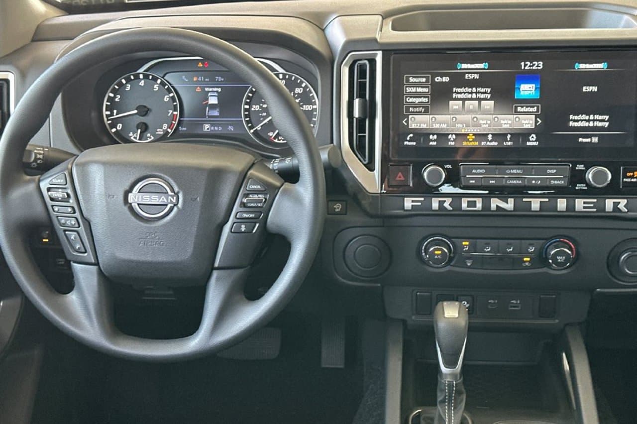2026 Nissan Frontier SV 11