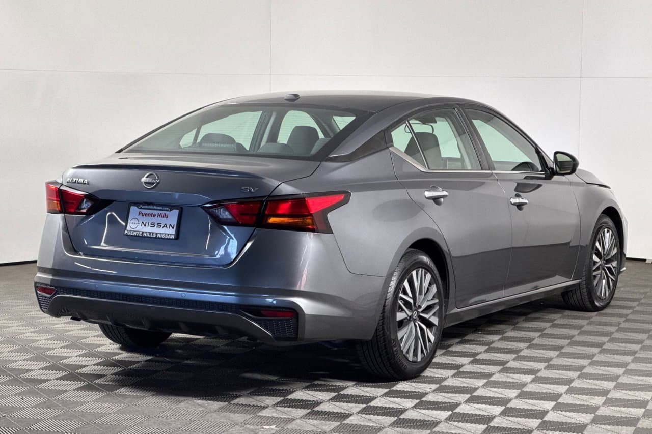 2024 Nissan Altima 2.5 SV 3