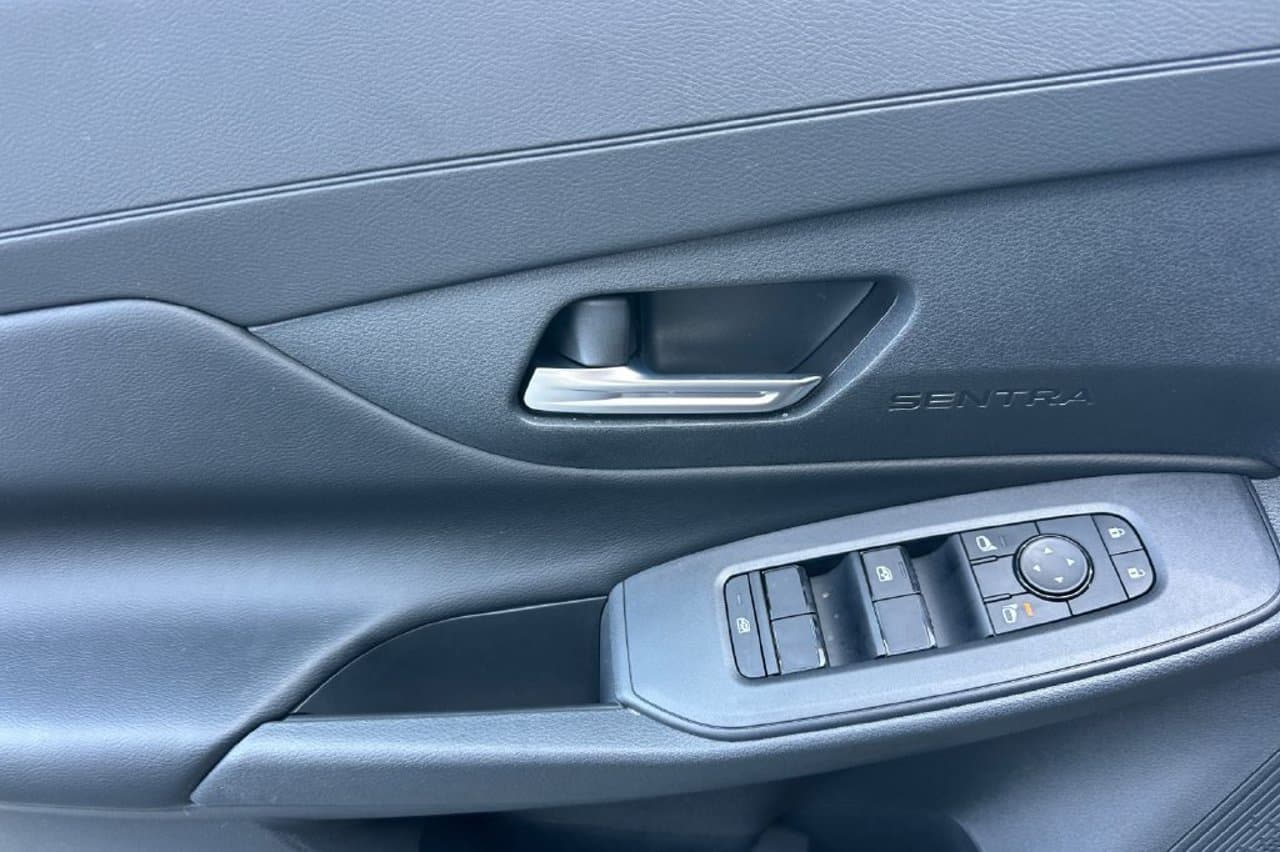 2026 Nissan Sentra SV 8