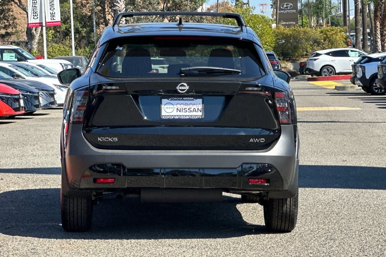2027 Nissan Kicks SV 5