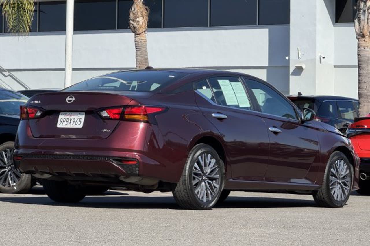 2025 Nissan Altima SV 4