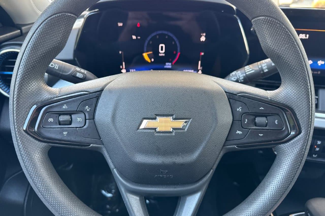 2025 Chevrolet Trax LT 20
