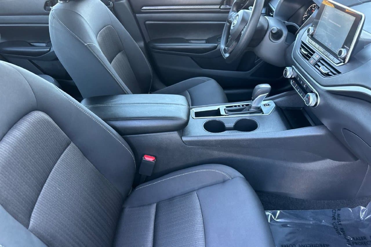 2025 Nissan Altima S 12
