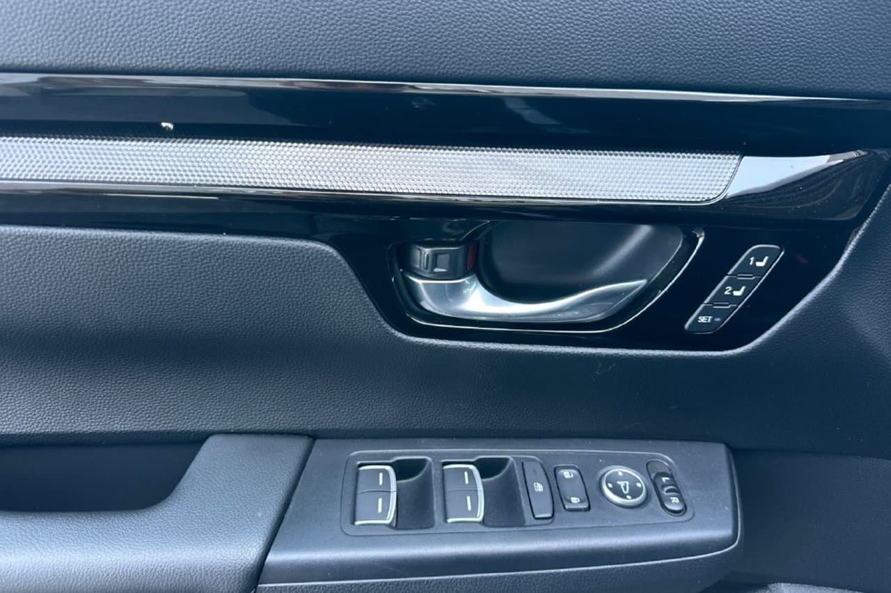 2025 Honda CR-V EX-L 8