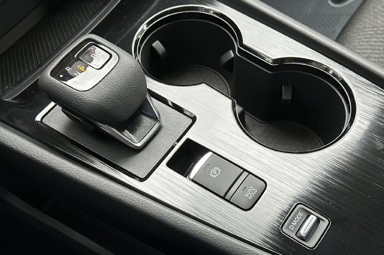 2026 Nissan Rogue SV 18