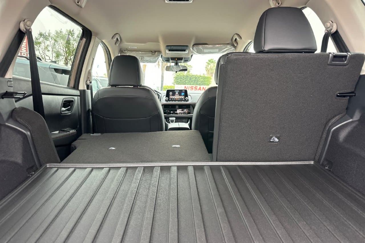 2026 Nissan Rogue Rock Creek 12