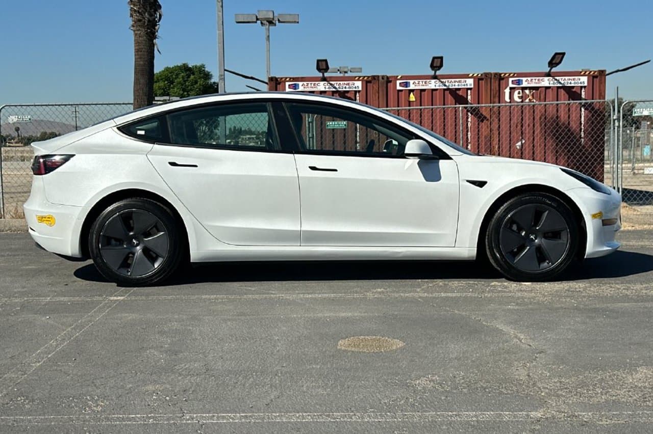 2022 Tesla Model 3 Base 2