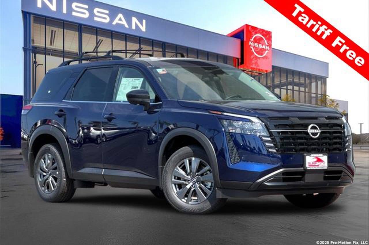 2026 Nissan Pathfinder SV 1