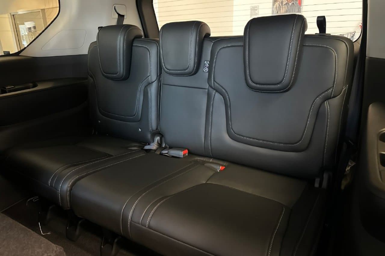 2026 Nissan Armada SV 12