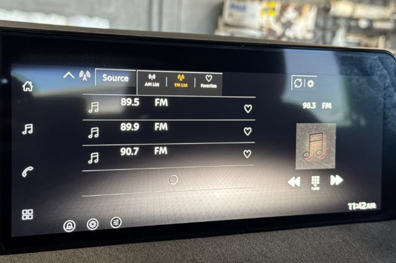 2026 Nissan Kicks SV 16