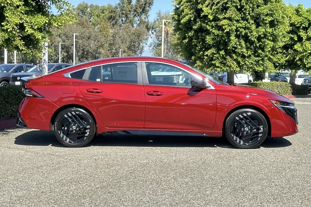 2027 Nissan Sentra SR 3