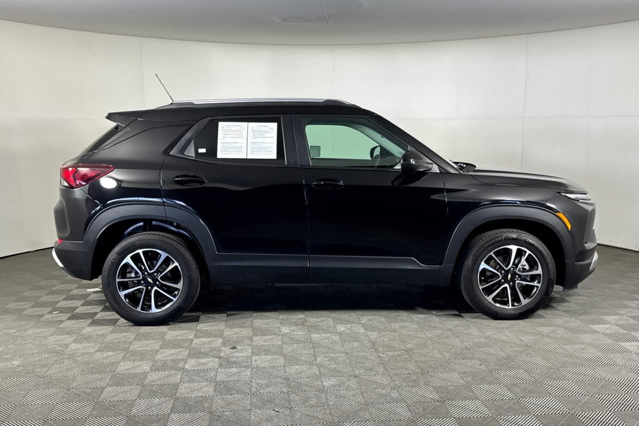 2025 Chevrolet Trailblazer LT 2