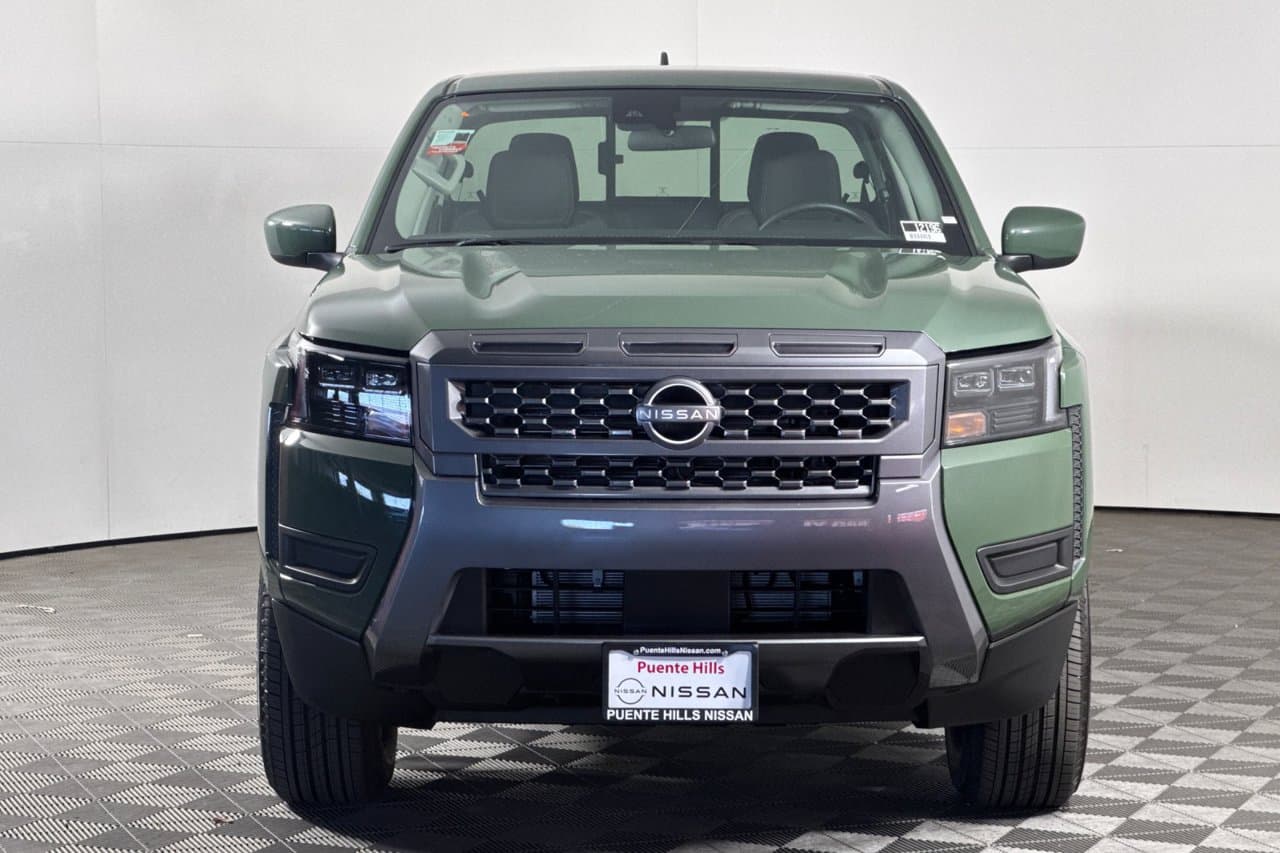 2027 Nissan Frontier SV 6