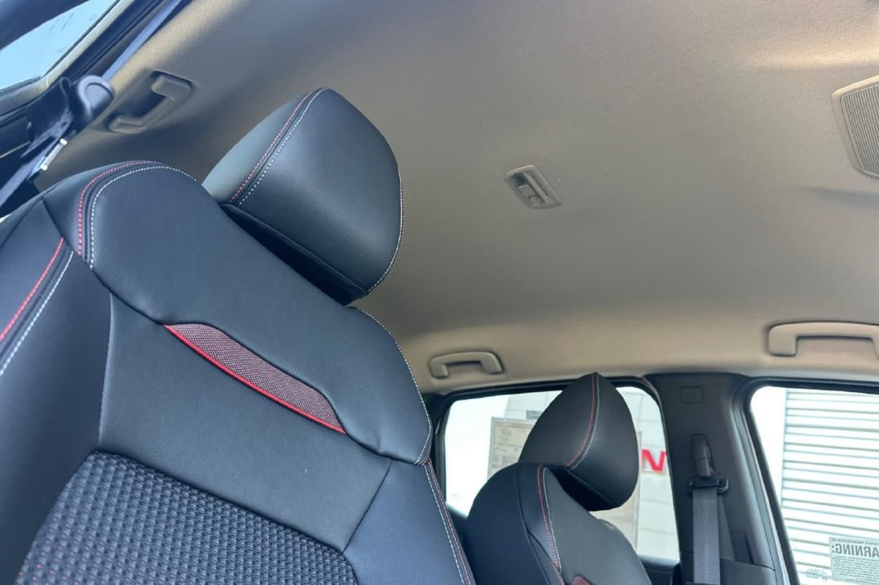 2026 Nissan Kicks SR 14