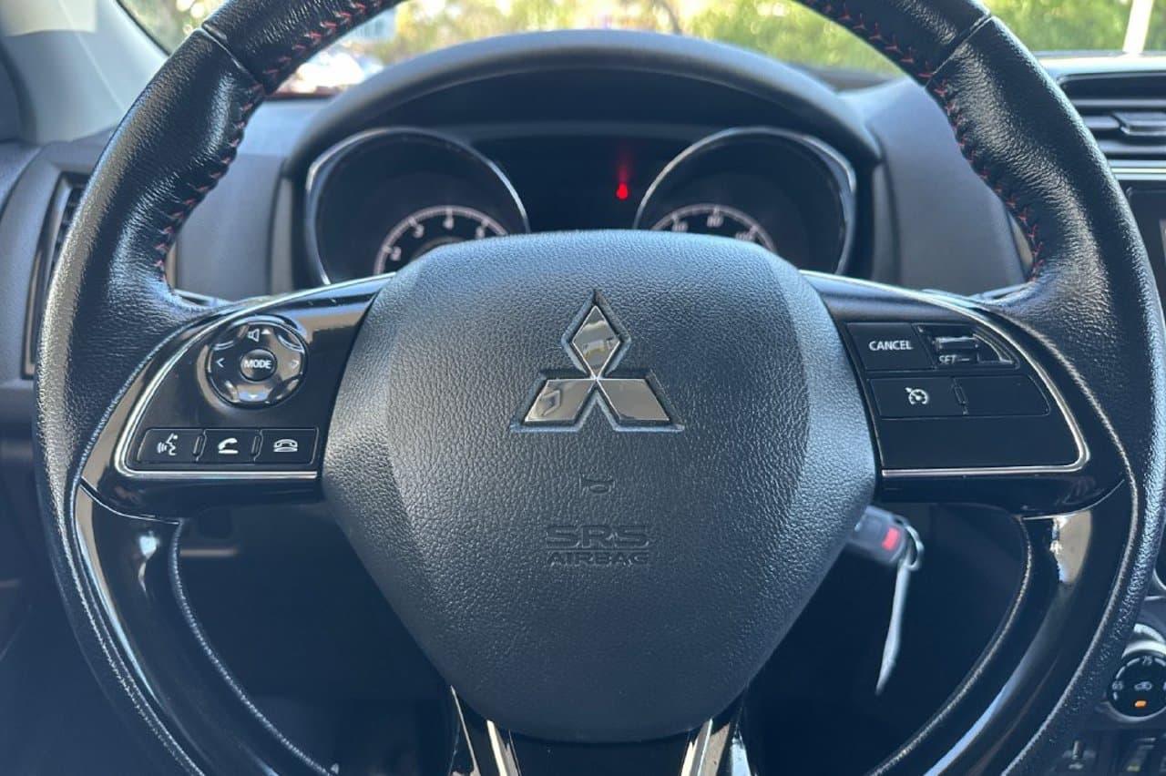 2025 Mitsubishi Outlander Sport 19