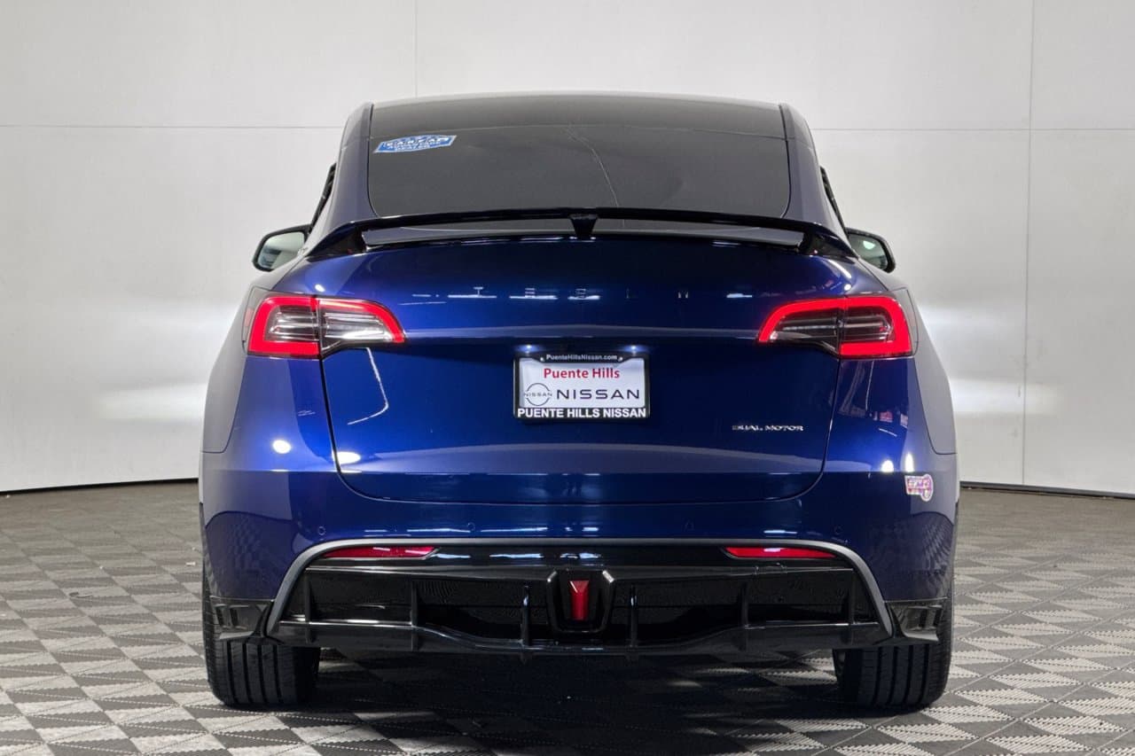 2022 Tesla Model Y Long Range 4