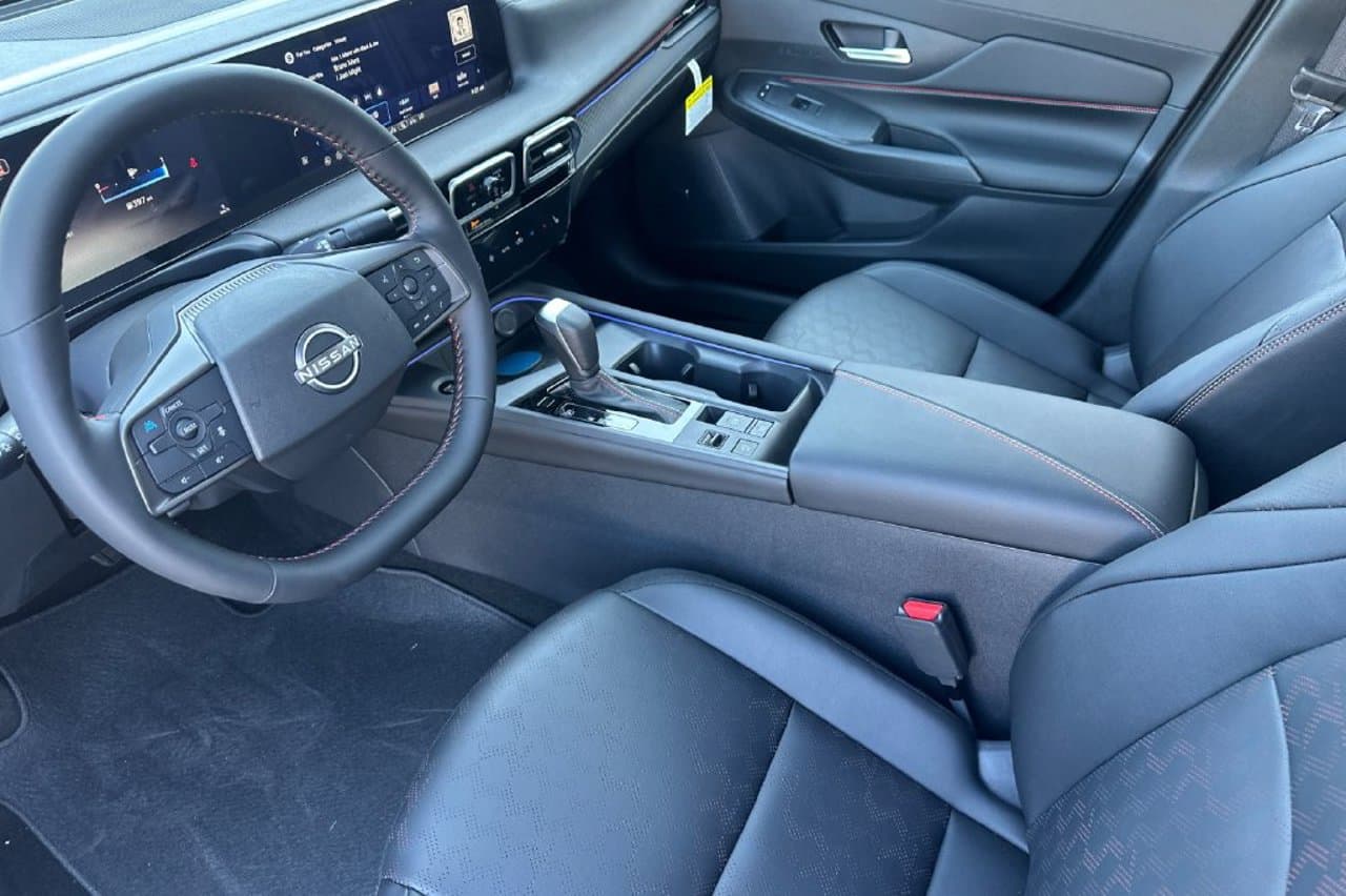 2027 Nissan Sentra SR 8