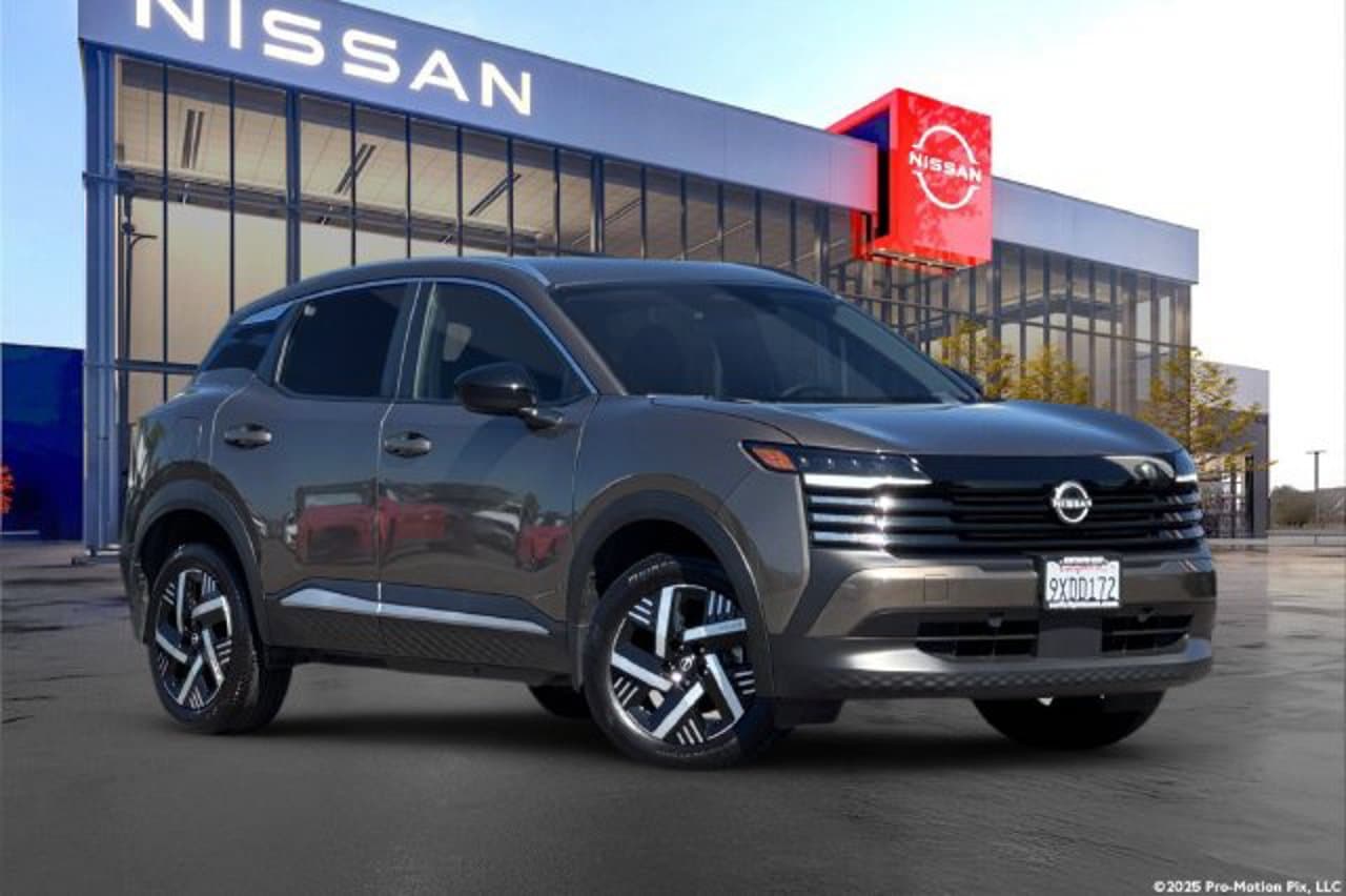 2026 Nissan Kicks SV 1